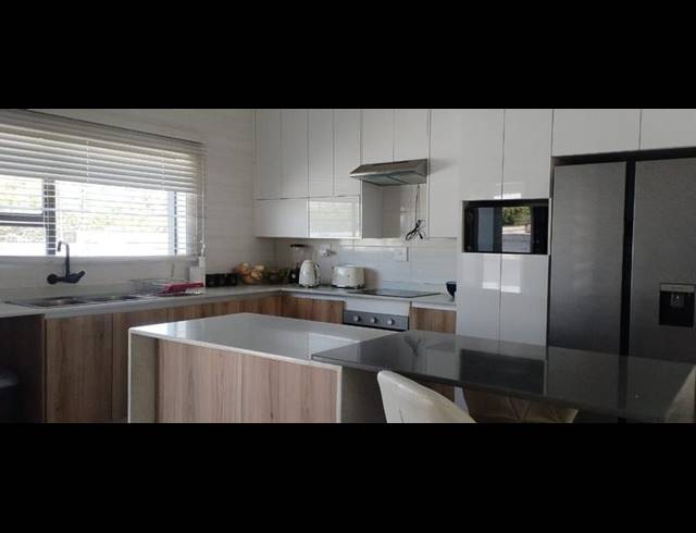 3 BEDROOM HOUSE FOR SALE IN THE ORCHARDS